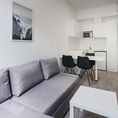 Mika Apartment And Studios Zagreb Luaran gambar