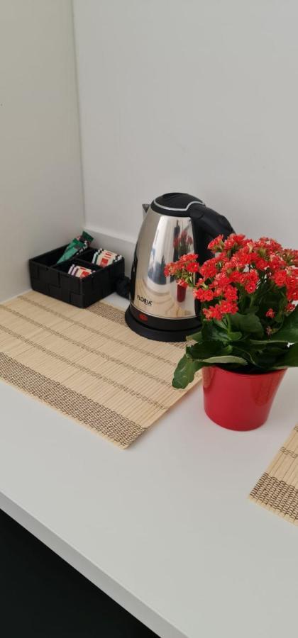Mika Apartment And Studios Zagreb Luaran gambar